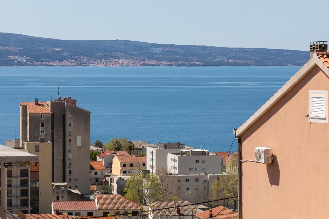 Apartments With A Parking Space Dugi Rat, Omis - 19516 Dış mekan fotoğraf