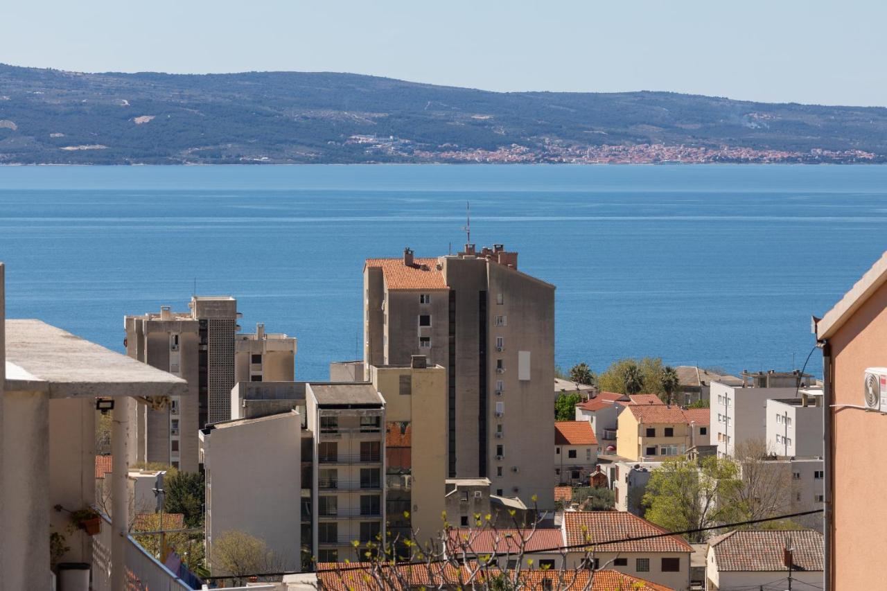 Apartments With A Parking Space Dugi Rat, Omis - 19516 Dış mekan fotoğraf